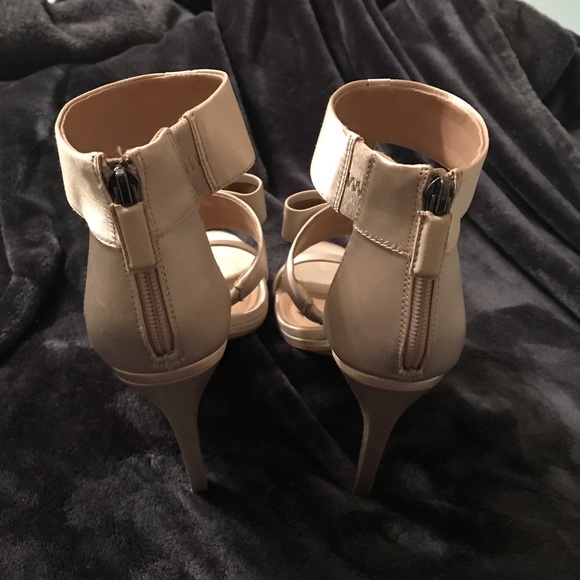 Worn once BCBG dress shoes - Picture 2 of 5